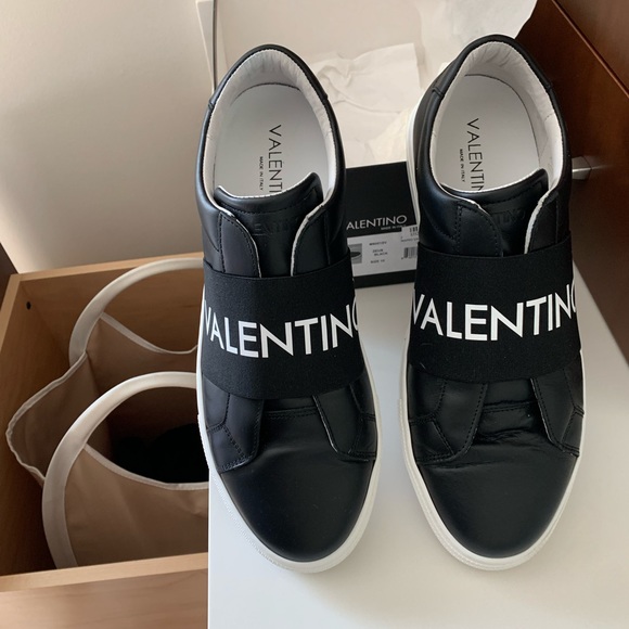 Valentino slip on shoes - Picture 2 of 6